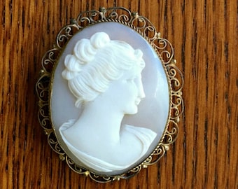 Antique 10K Gold Frame Victorian Carved Shell Cameo Pendant Brooch ~ Stunning Hand Carved Cameo Antique Pin Pendant Brooch