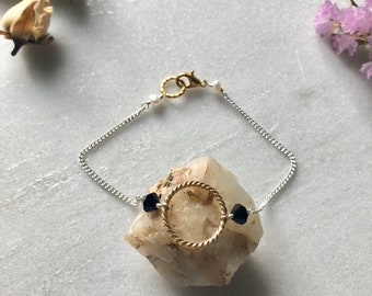 Simple Gold Circle Bracelet with Swarovski Crystal and Freshwater Pearls