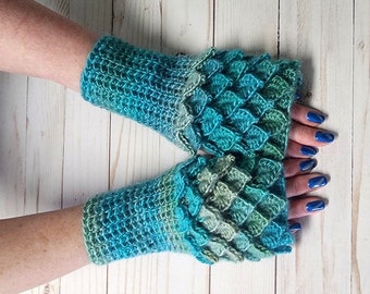 Dragon Scale Fingerless Gloves for Women, Womens Winter Gloves, Dragonscale Gloves, Mermaid Gloves