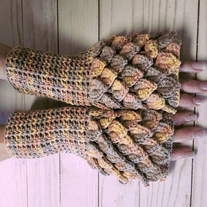 Fingerless Gloves for Women, Dragon Scale Gloves for Winter, Mermaid Gloves, Wrist Warmers