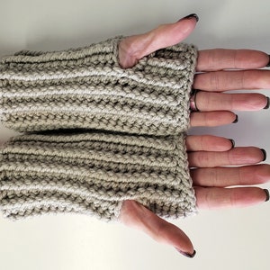 Womens WInter Fingerless Gloves, Womens Boho Fingerless Gloves for Winter, Wrist Warmers, Womens Fingerless Mittens image 4