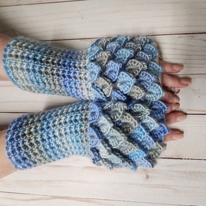 Sparkly Dragon Scale Gloves, Womens Fingerless Gloves, Winter Gloves for Women, Wrist Warmers