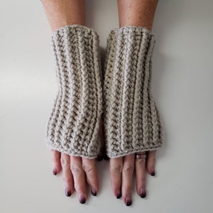 Womens WInter Fingerless Gloves, Womens Boho Fingerless Gloves for Winter, Wrist Warmers, Womens Fingerless Mittens image 7
