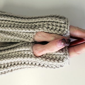 Womens WInter Fingerless Gloves, Womens Boho Fingerless Gloves for Winter, Wrist Warmers, Womens Fingerless Mittens image 3