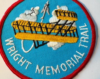 Haftowana naszywka z motywem szlaku Wright Memorial Trail: nagroda BSA Hiking Award