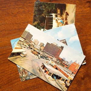 Kavel van 3 ansichtkaarten van Kingston en Windsor, Ontario, Canada, waaronder Tunnel Plaza, vintage jaren 1950