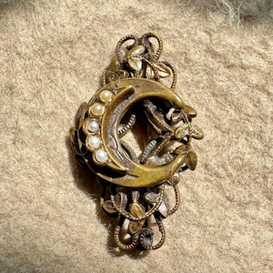 Vintage Edwardian Crescent Moon Filigree Pin with Seed Pearls, Brooch, Hat Pin, Art Deco, Patina