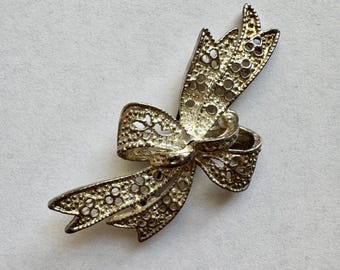 Vintage Bow Brooch: Silver Tone, Openwork