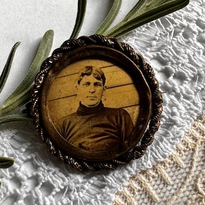 Antique Victorian Mourning Pin, Brooch with Photograph