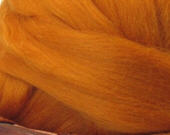Dyed Corriedale Natural Spinning Fiber Wool Top Roving 1oz Cornflower