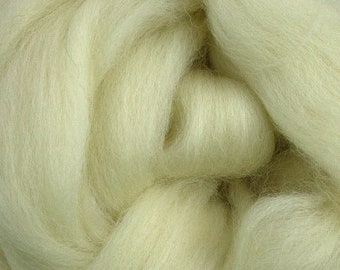 White Dorset Horn Wool Top Roving / 1-LB