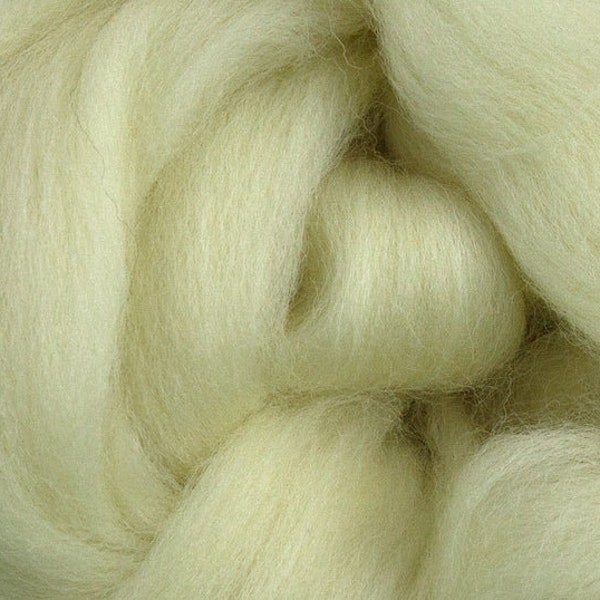 White Dorset Horn Wool Top Roving / 1oz
