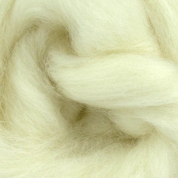 White Norwegian Wool Top Roving / 1oz
