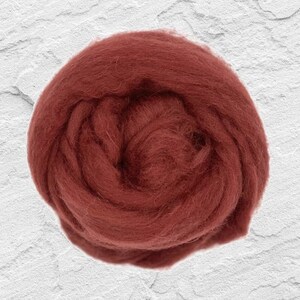 Dyed Shetland Natural Spinning Fiber Wool Top Roving / 1oz - Kiln