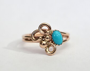 14kt Sleeping Beauty Turquoise Wire Sculpture Ring