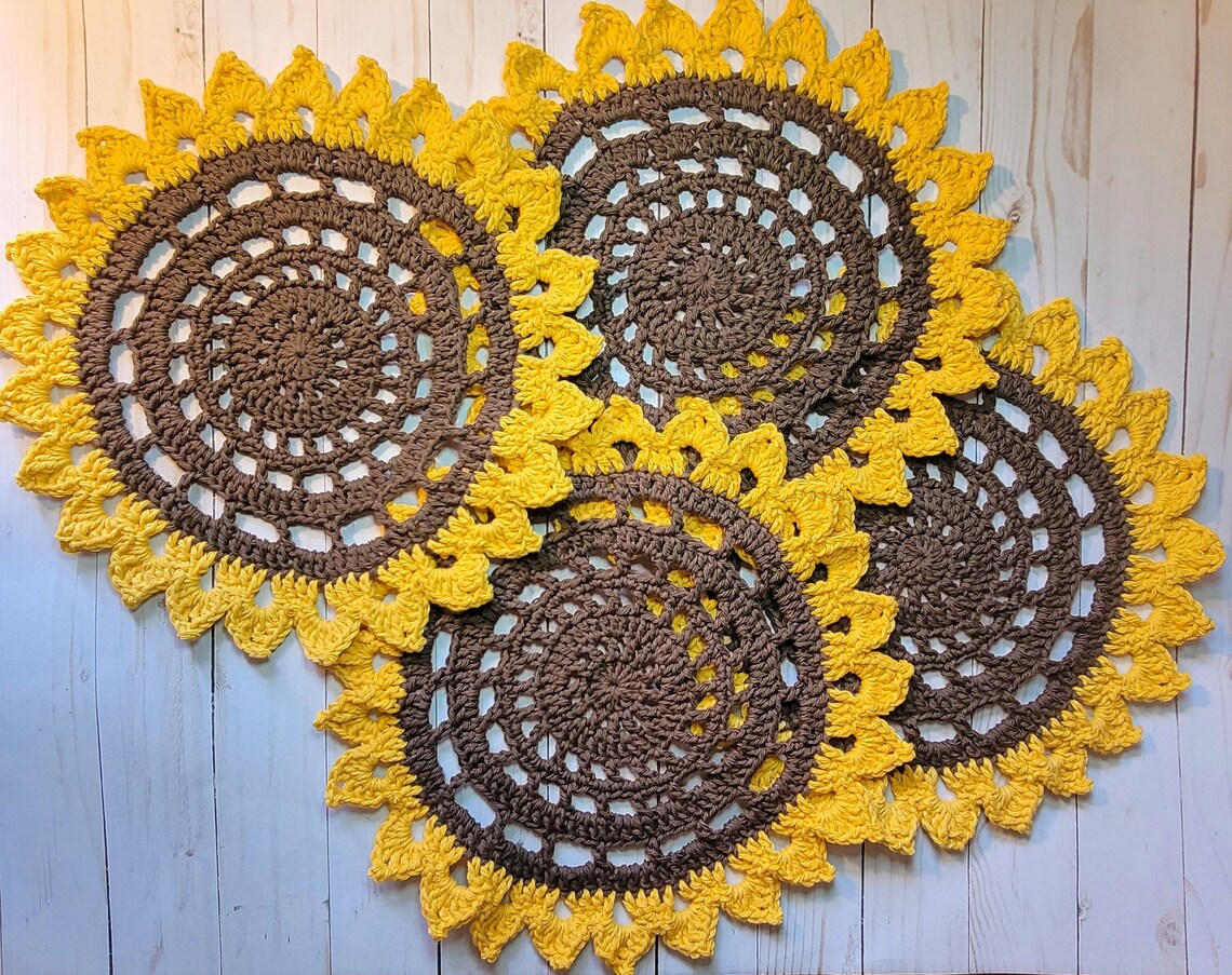 Sunflower Placemats Crochet Decor Farmhouse Table Placemats Etsy