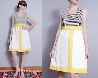 Vintage 1960's/1970's | Black and White | Striped | Color Block | Mod | Dress | M