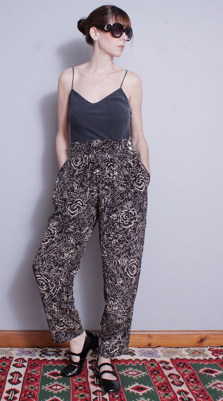 Vintage 1980's | JAEGER | Black | Abstract Floral | Silk Vintage 1980's | JAEGER | Black | Abstract Floral | Silk