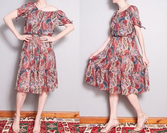 Vintage 1970's | Floral Paisley | Off The Shoulder | Dress | M