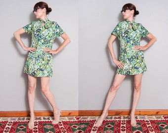 Vintage 1960's | Patterned | Paisley & Floral | Mid Century | Ascot Collar | Mod | Mini | Dress | M