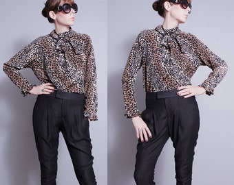 Vintage 1980's | Leopard | Ascot Bow Collar | Animal Print | Pullover | Blouse | Top | M