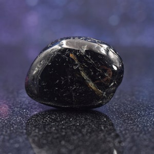Genuine Nuummite from Greenland | Rare | 1.31" | 24.8 grams