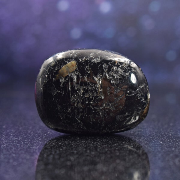 Genuine Nuummite from Greenland | Rare | 1.31" | 28.9 grams