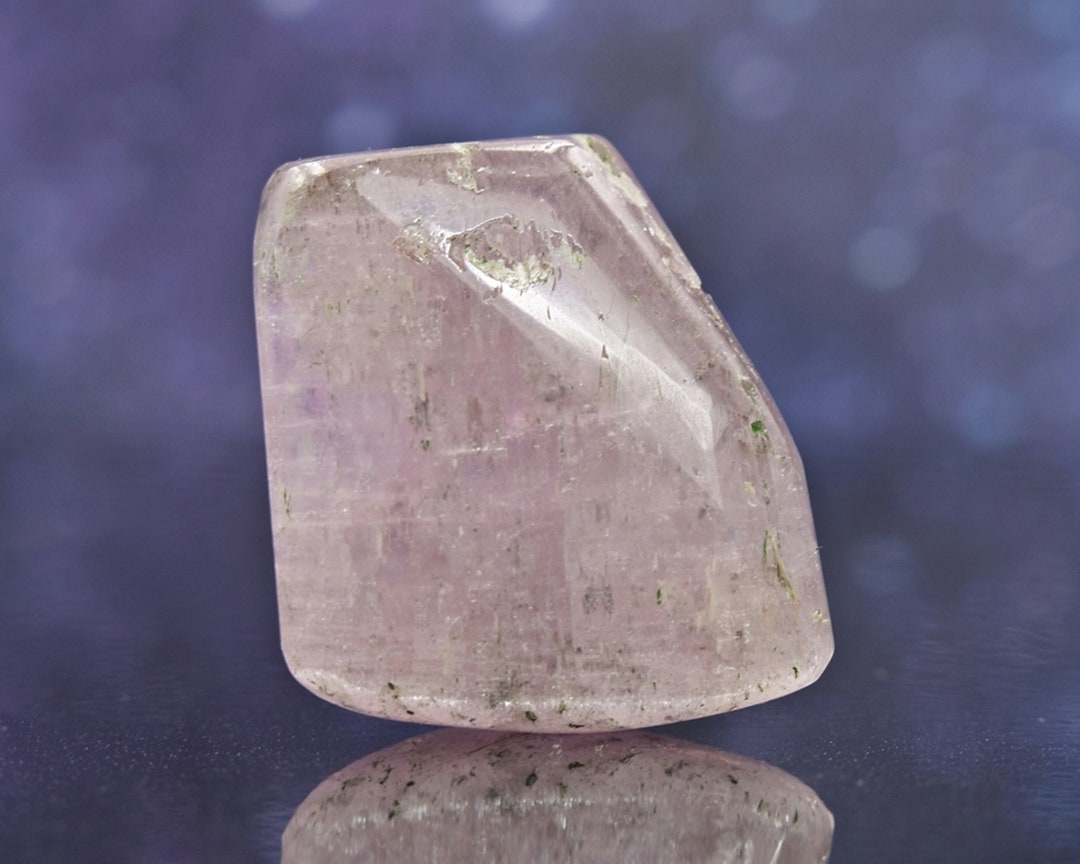 アフガニスタン産研磨クンツァイト | スポジュメン | 希少 | 1.28