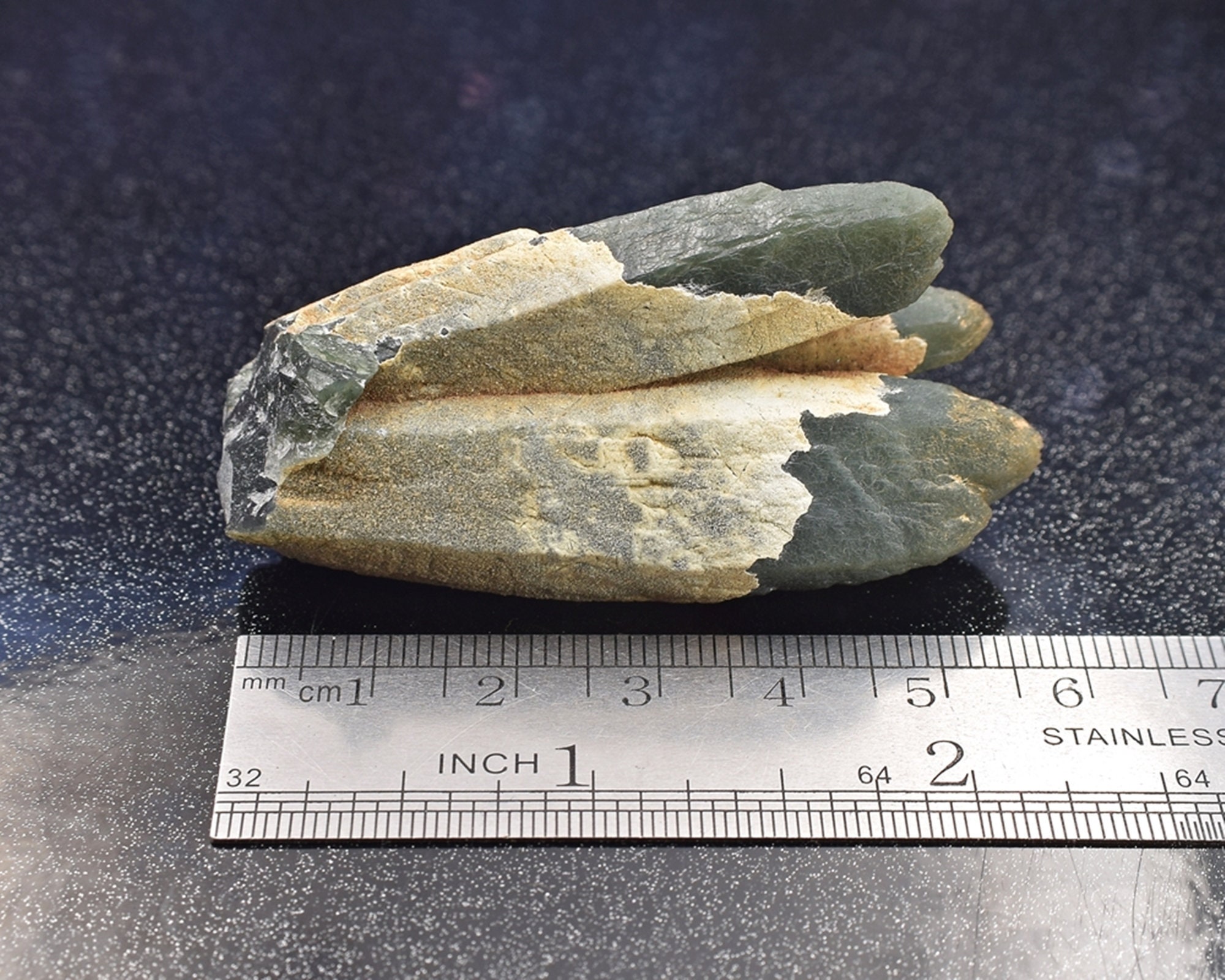 ギリシャ産セリフォス プラセム プラセ グリーン クォーツ クラスター