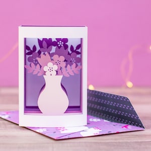 3D Blumenstrauß Shadowbox Karte SVG geschnittene Datei + Umschlag SVG geschnittene Datei Sofortiger Download