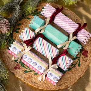 Weihnachtspapier Cracker SVG, Bundle aus 4 Weihnachtspapier Crackern: Baum, Stern, Schneeflocke, Zick-Zack-Weihnachtscracker SVG-Schnittdateien Download