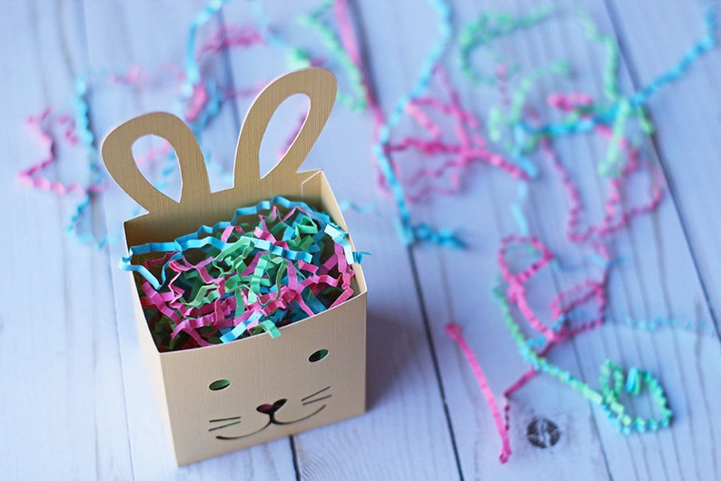 Download SVG File: Cute Easter Bunny Treat Box / Gift Box / Favor ...