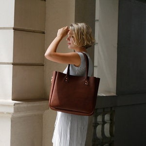 Leather Tote Bag, Large Brown Tote Carry All, Handbag, Weekend Bag, Australian, Shopper, Nappy Bag, Baby Bag, Bowler, Doctor, Handbag, Day image 7