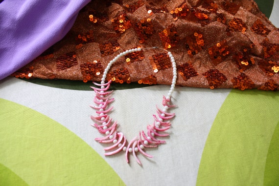 60's Shell Spike Choker