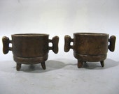 Unique Beautiful Chinese Antique Pair of Da Qing Qian Long Old Copper Bronze Censer With Hand Shank Pattern