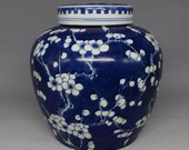 A Fine Chinese Antique Qing Blue White Porcelai Plum Blossom Cover Pot
