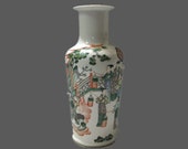 Rare Unique Chinese Antique Pair of Da Qing KangXi Dynasty Plain Tricolour Porcelain As One Wishes With Figure