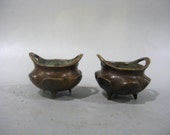 Unique Rare Beautiful Chinese Antique Pair of Da Qing Qian Long Old Copper Bronze Censer With Hand Shank Pattern