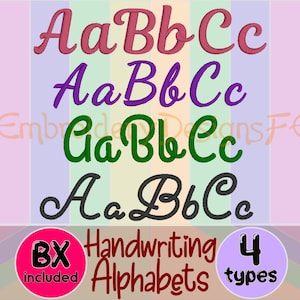 Peut inclure: Image présentant quatre alphabets manuscrits de couleurs rouge, violet, vert et noir. Le texte comprend "8X included", "Handwriting Alphabets" et "4 types". Fond rayé aux couleurs pastel.