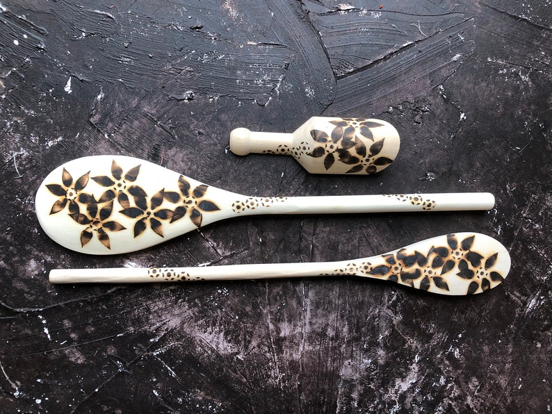 Decorative burned wooden serving/cooking spoon set image 5