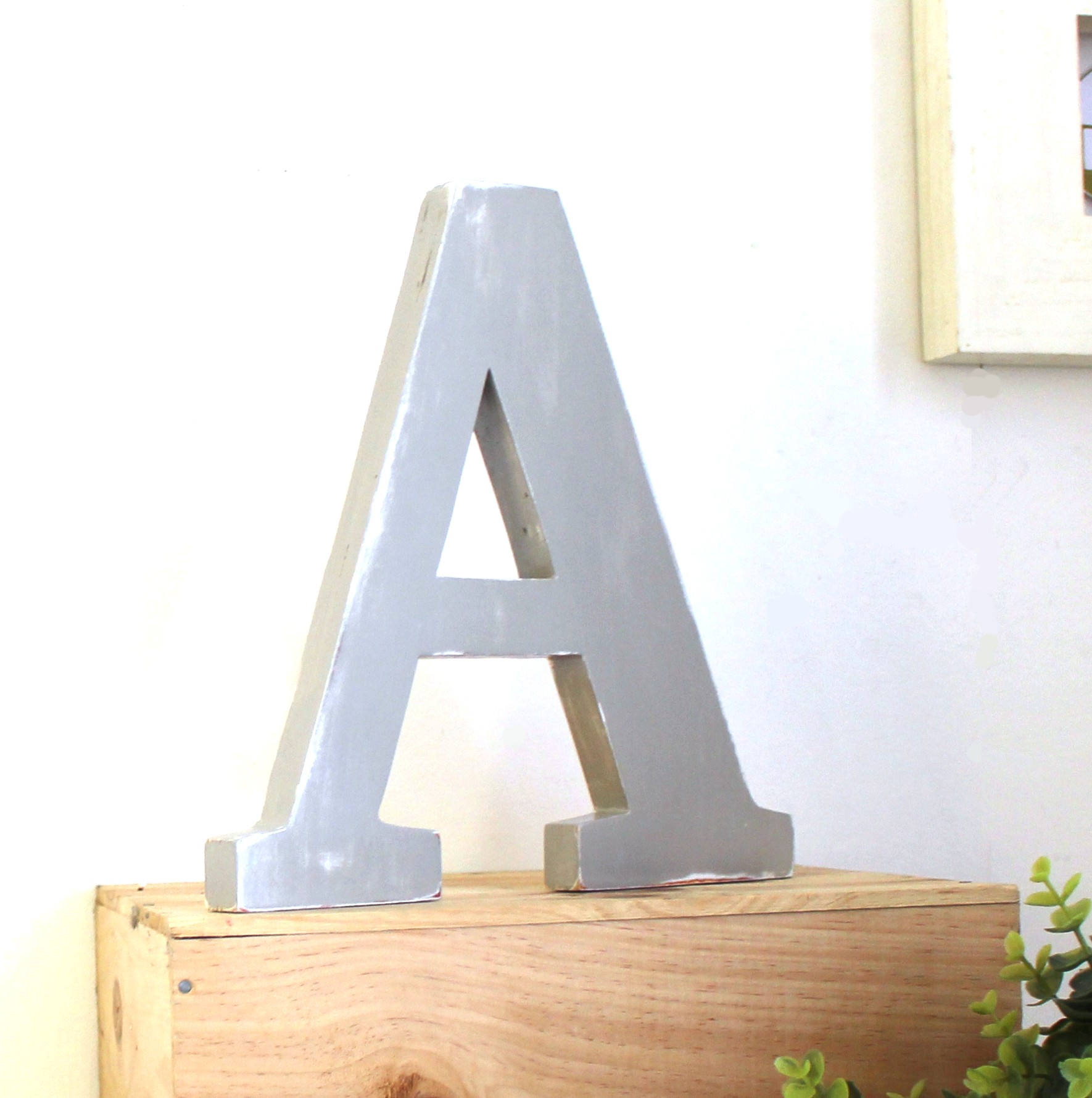 Lettre A en Bois à Poser Gris Taupe Patiné Pour Une Décoration Personnalisée, Un Mariage, Anniversai