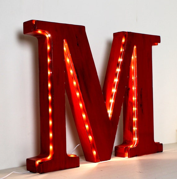 Lettre lumineuse géante M rouge enseigne géante grande lettre lumineuse  mylittledecor lampe industrielle déco industrielle homme -  France