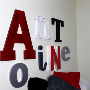 cabecero estilo industrial rojo blanco negro gris con letras personalizadas - letras gigantes - carteles - mylittledecor
