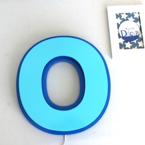 Lettre lumineuse O bleu roi et bleu turquoise enseigne lumineuse grande lettre en bois mylittledecor image 2