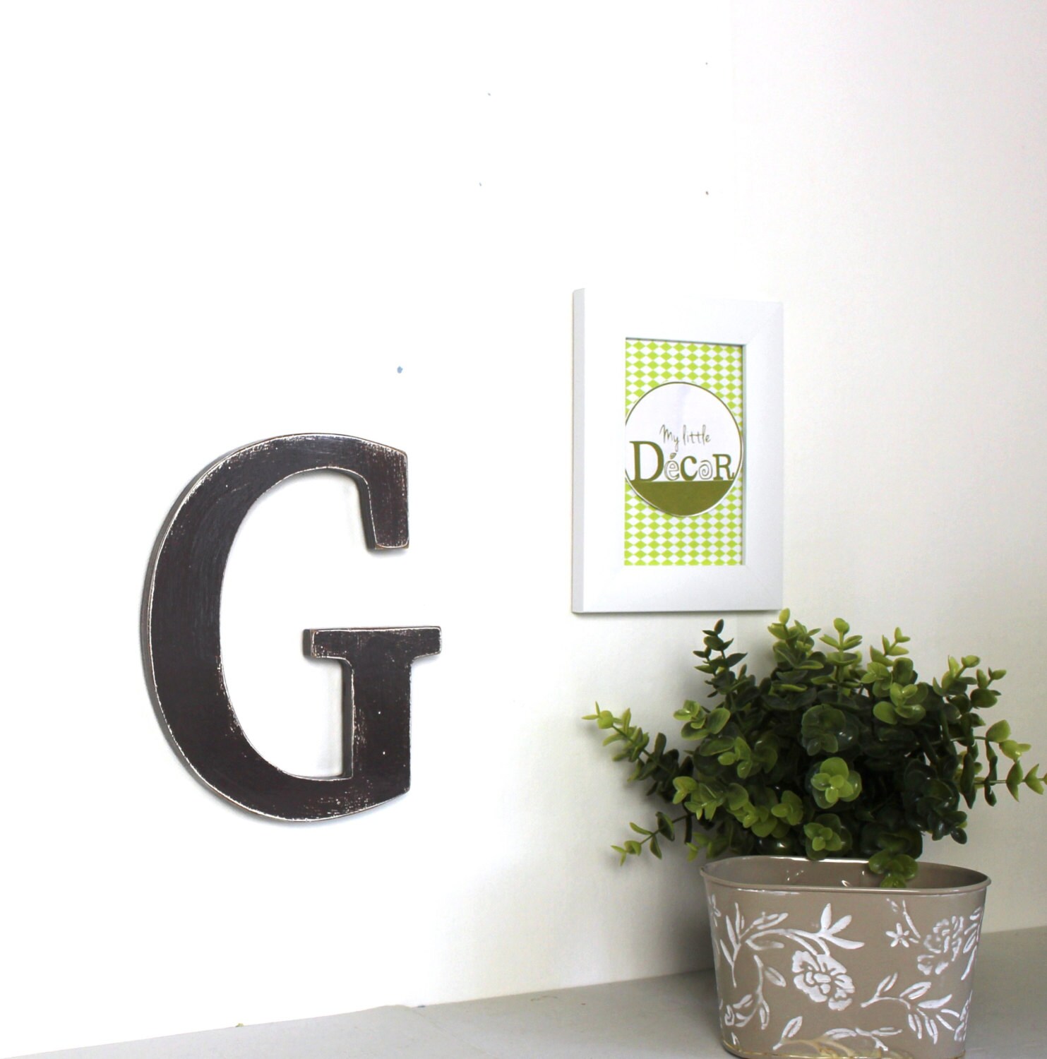 Lettre G en Bois Marron Taupe Patinée à Accrocher