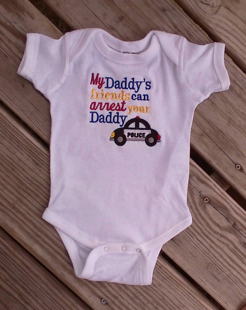 жена сисси caption. Daddy's sissy. Daddy's sissy. дэдди сисси. Daddy's sissy.