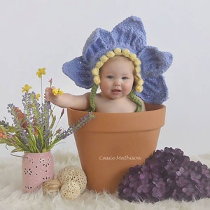 Flower Baby Bonnet, Photography Prop, Crochet Bonnet, Baby Girl Flower Hat, Periwinkle, Daisy Bonnet, Spring Bonnet
