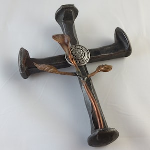 Railroad Spike Cross With Star 