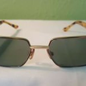 Vintage Sunglasses! Tortoiseshell Gold Tone Frames Essentials 5716-145 China by Maga!