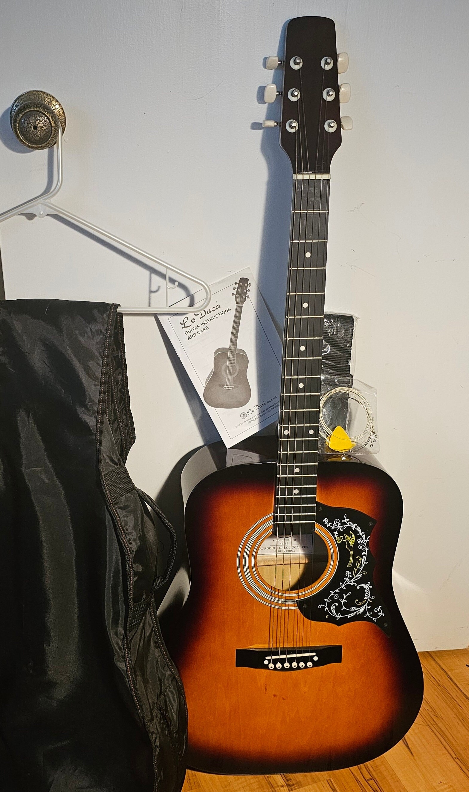 Harmony hummingbird guitar cheap